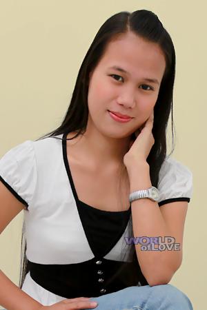 good hair colours for pale skin. Hair Color: Black