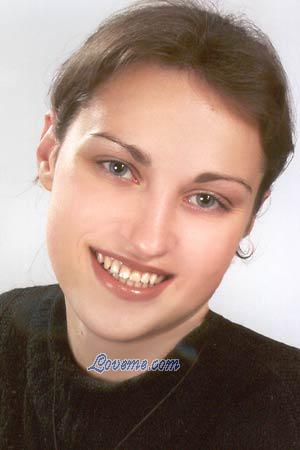 52906 - Julia Age: 26 - Ukraine