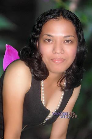 105485 - Roselyn Age: 36 - Philippines