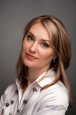 110682 - Olga Age: 35 - Russia