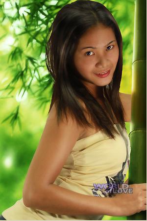 117992 - Flordeliza Age: 23 - Philippines