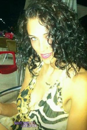 151196 - Laura Age: 45 - Spain