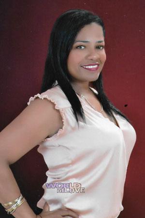 182240 - Deivis Age: 48 - Colombia