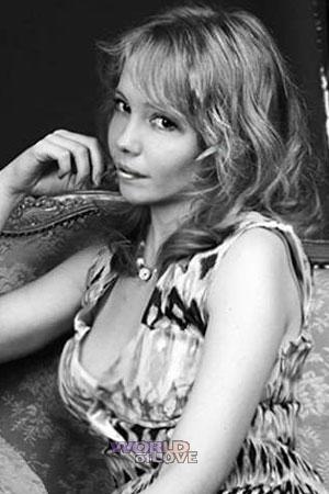 185230 - Yuliya Age: 38 - Russia