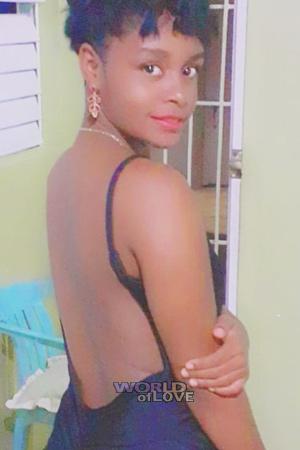 194982 - Nayely Age: 23 - Dominican Republic