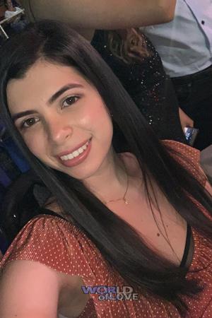 195904 - Laura Age: 30 - Colombia
