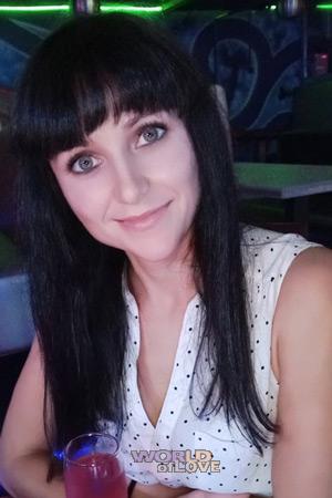 198299 - Albina Age: 35 - Russia