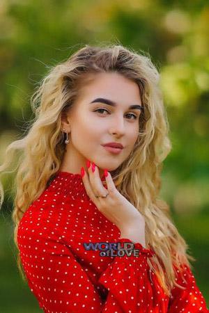 198438 - Valeria Age: 23 - Russia