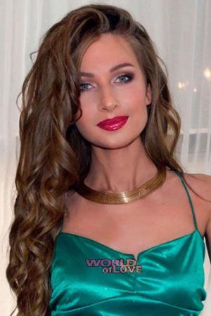 200120 - Daria Age: 32 - Ukraine