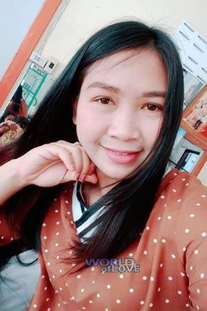 200683 - Phatcharaporn Age: 33 - Thailand