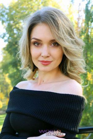 202147 - Yuliya Age: 42 - Ukraine