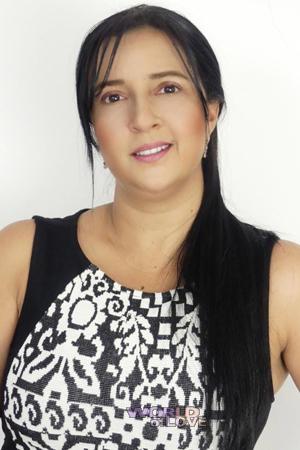 202982 - Nidia Age: 41 - Colombia