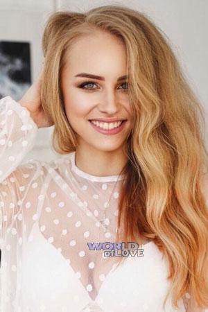 203182 - Tatiana Age: 25 - Russia