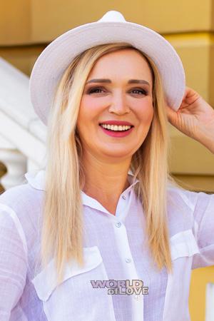 203817 - Alena Age: 47 - Ukraine