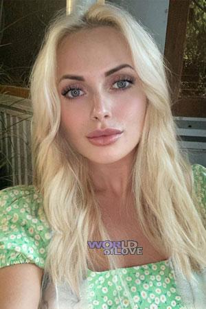204254 - Alla Age: 23 - Ukraine