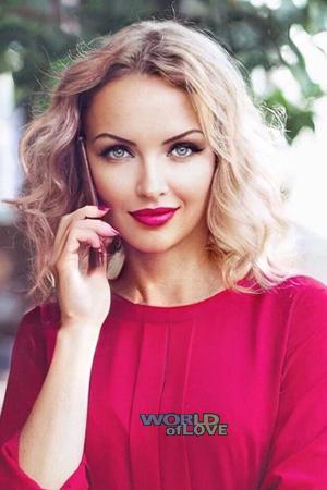 204652 - Elena Age: 46 - Russia