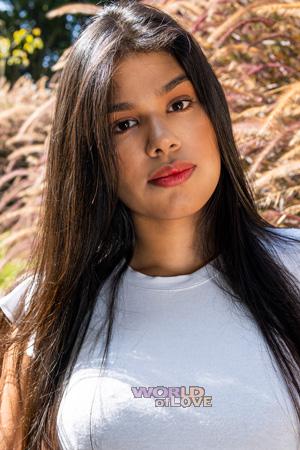 206827 - Nataly Age: 26 - Colombia