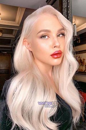 207257 - Anastasia Age: 20 - Russia