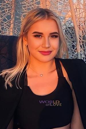 209203 - Snizhana Age: 20 - Poland