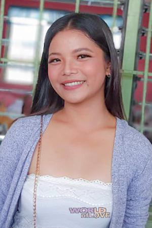 209680 - Kreslen Age: 19 - Philippines