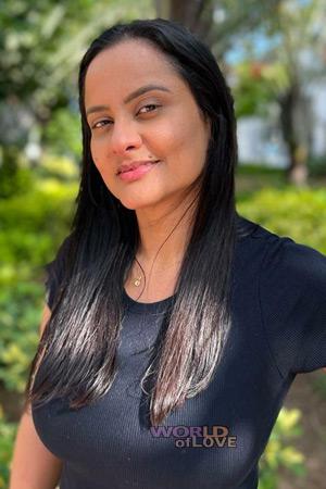 210697 - Karen Age: 37 - Colombia