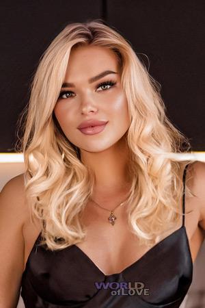 211003 - Anastasiia Age: 30 - Ukraine