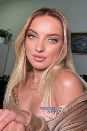 211227 - Diana Age: 25 - Ukraine