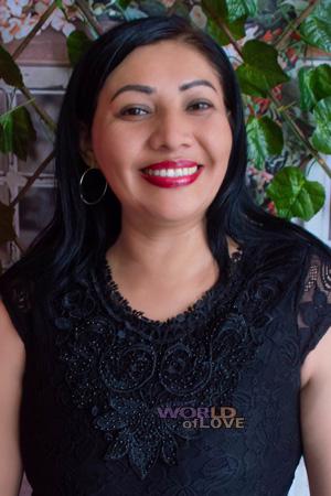 213006 - Alicia Age: 44 - Peru