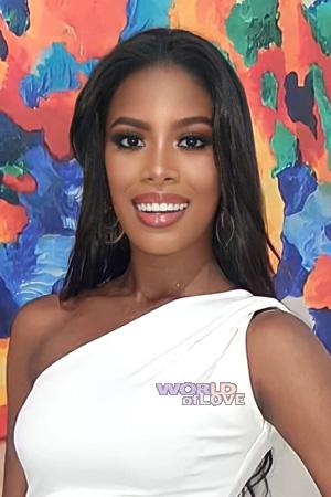 213118 - Yulieth Age: 19 - Colombia