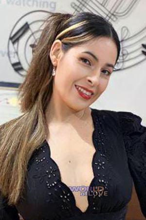 213144 - Yeimi Age: 44 - USA