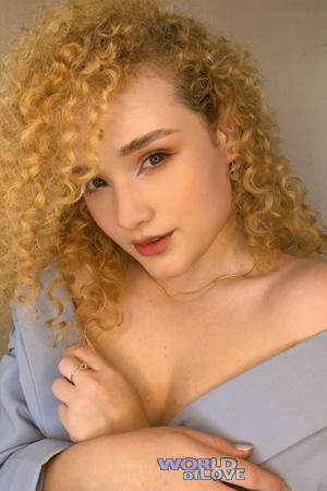 215550 - Scarlet Age: 25 - Colombia