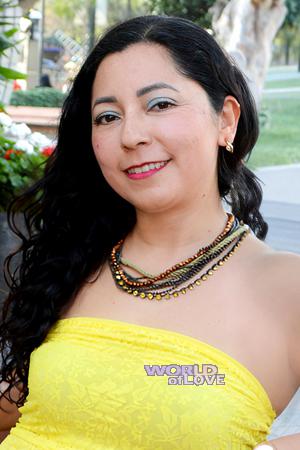 215560 - Karen Age: 48 - Peru