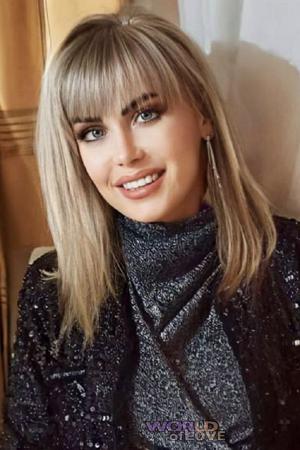 215839 - Anzhella Age: 53 - Spain