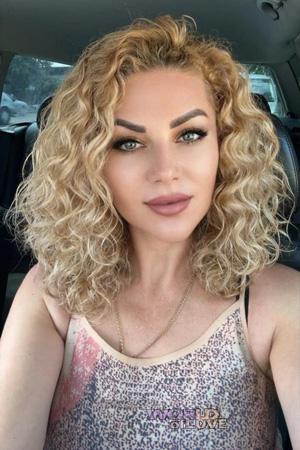 216332 - Olga Age: 43 - Moldova