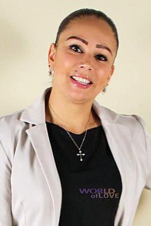 223209 - Yensy Age: 45 - Costa Rica