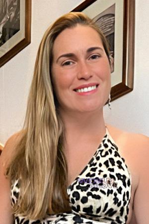 223405 - Claudia Age: 45 - Peru