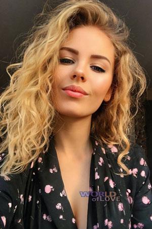 223688 - Oleksandra Age: 25 - Ukraine