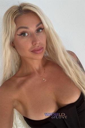 223690 - Ekaterina Age: 38 - Russia