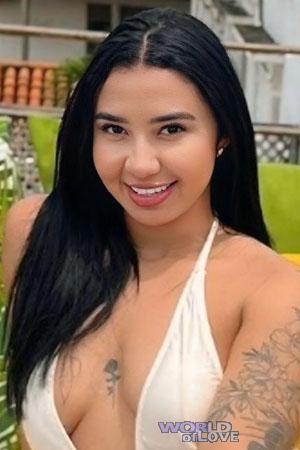 224711 - Paula Age: 25 - Colombia