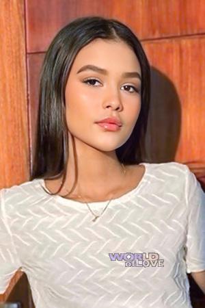 225360 - Livyhen Age: 19 - Colombia