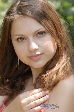 96679 - Elena Age: 25 - Ukraine